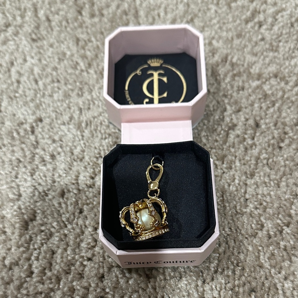 Juicy Couture Gold and Pearl Crown Charm